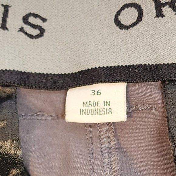 Mens gray size 36 Orvis Stretch Cargo Shorts with Hidden Zippers - EXCELLENT! - Picture 10 of 14